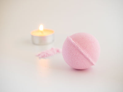 How to Find, Buy, Or Make the Best CBD Bath Bombs?